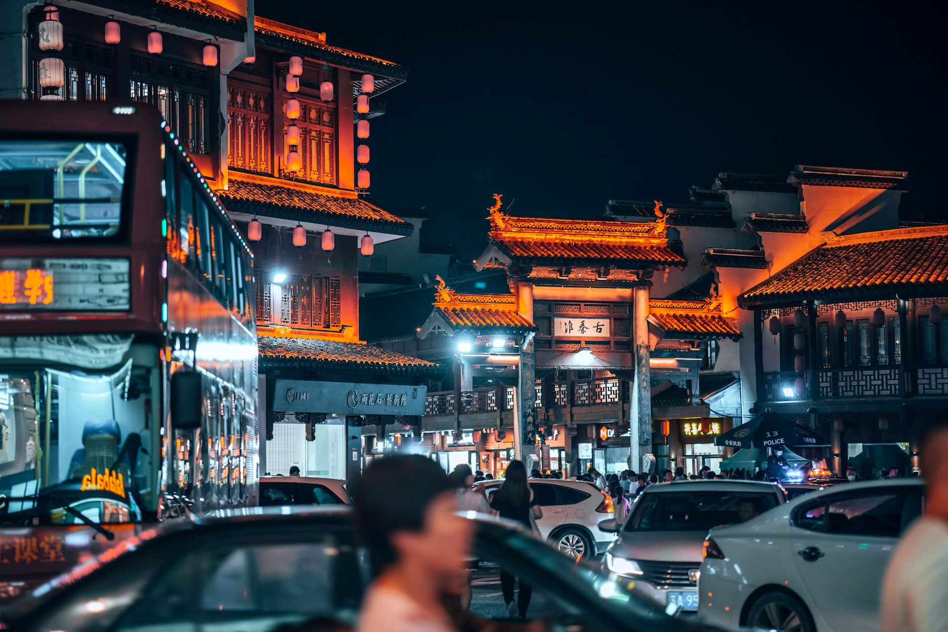 night-market-in-china